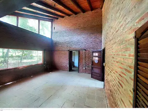 Casa 5 ambientes con 2 baños