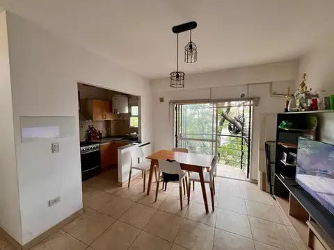 Avenida Colombres 1400