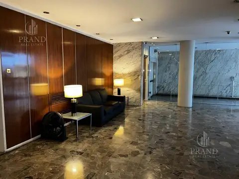 avenida pueyrredon al 2400 , Piso 1