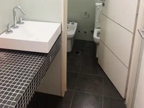 Local en Venta en Ramos Mejia Sur, USD 142.000