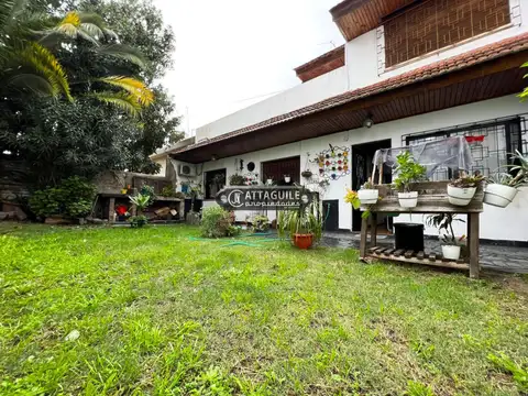 Casa en Venta con 1 cochera