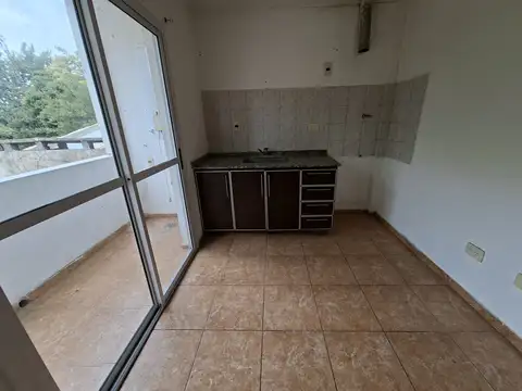 Departamento en Alquiler en San Antonio De Padua, $ 450.000