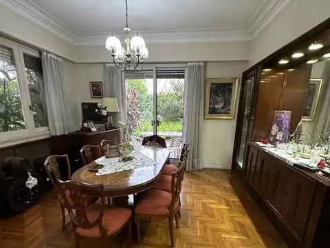 Casa 6 ambientes con 3 baños