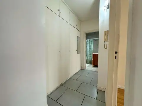 Departamento de 3 ambientes con patio