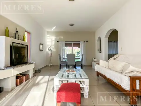 Muy linda casa en venta en Campo Grande