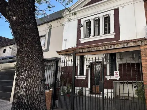 Casa en Venta en Floresta 5 ambientes