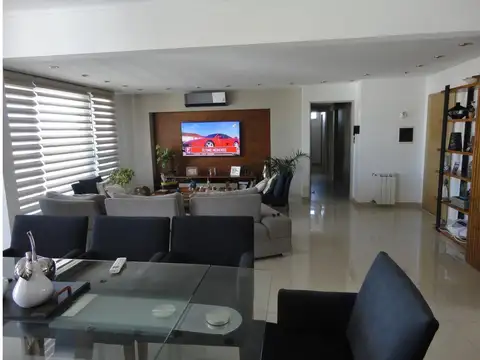 Jose M Estrada 62 , Piso 7