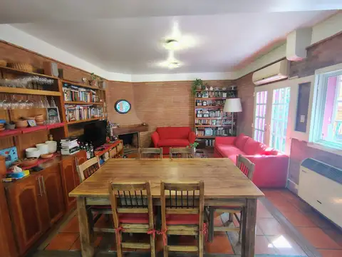 Depto Tipo Casa en Venta 40 años