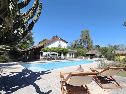 Hilarios cuadros y Andres Chazarreta