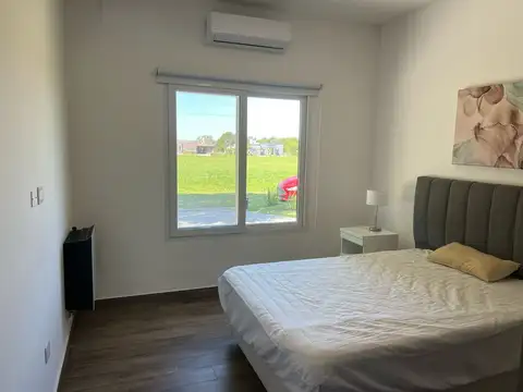 VENTA DE CASA, 4 AMBIENTES ,CLUB DE CAMPO  LA ASUNCION DE LUJAN