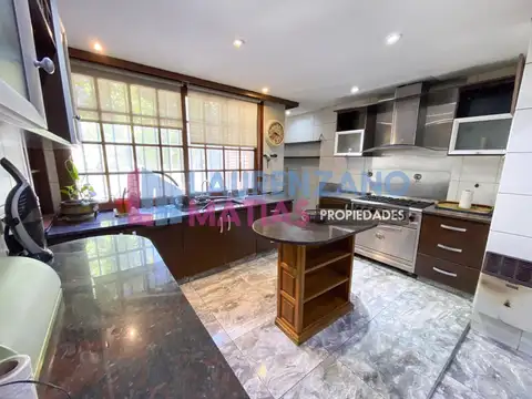 Casa en Alquiler de 4 dormitorios