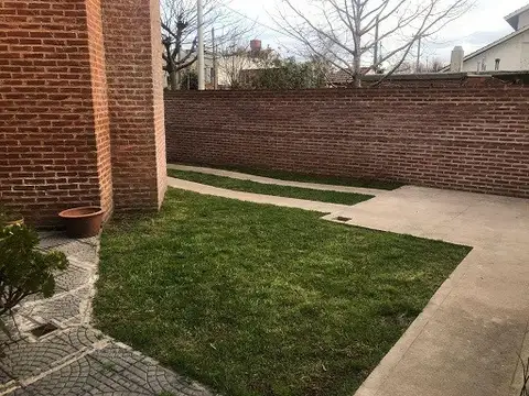 EXCELENTE CHALET MUY BIEN AMBIENTADO