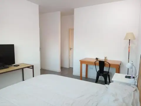 Avenida De Los Lagos