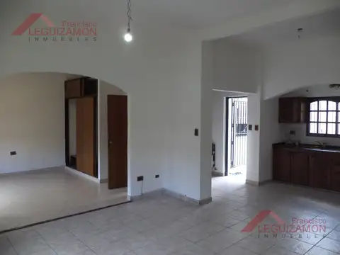 ( LEG-1089 ) DORREGO AL  100 - CON FONDO Y PARRILLA - EXCELENTE UBICACION