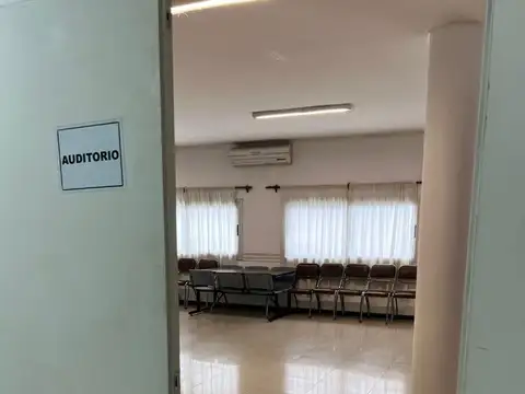 Pedro Lagrave 563 , Piso 1