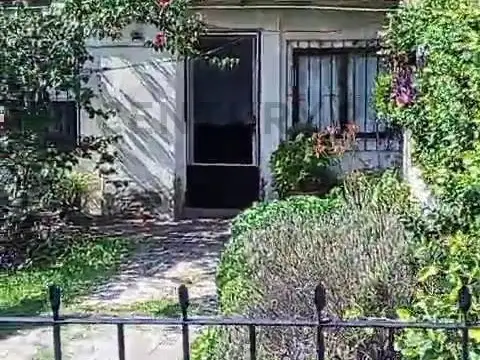 Av.Tte.Gral.Donato Alvarez 5500, Piso 0