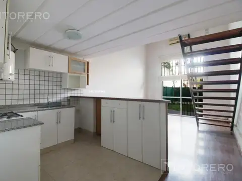 Depto Tipo Casa en Venta de 2 ambientes