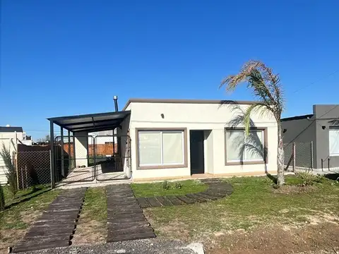 Casa en Venta en Laguna Azul, USD 93.000
