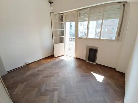 Departamento 3 ambientes con balcón