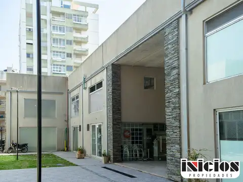 10 Locales en Block: Carreras Esq. Marano - Mar de Ajó - C706