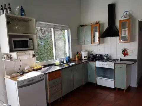 Casa 4 ambientes con 4 baños