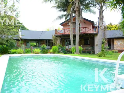 Casa 5 ambientes con 3 baños