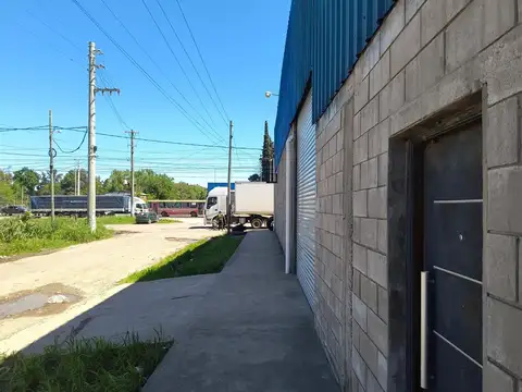 Galpon en Alquiler 30  mts Fondo