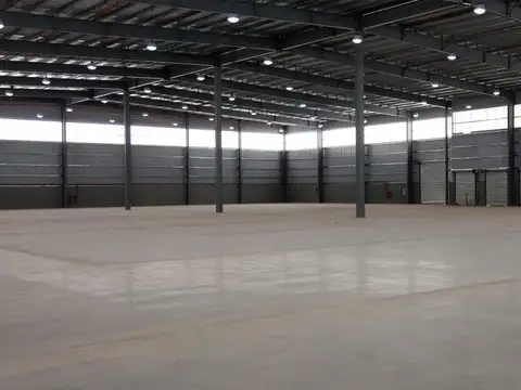 Nave logística AAA de 2.230 m2 en Garín a estrenar