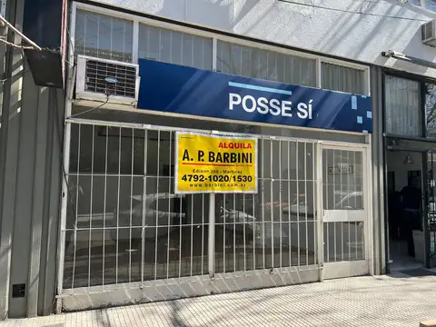 Único Local en El Centro de Martínez, a Media Cuadra de Calle Hipolito Yrigoyen. Con Sotano