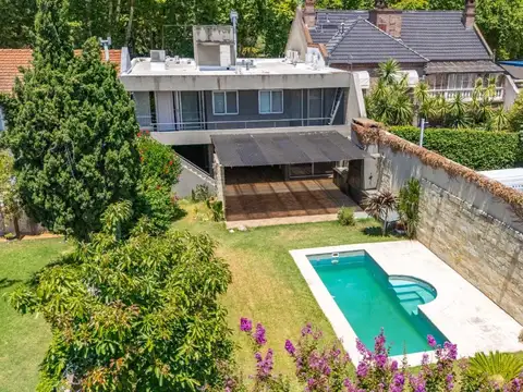 Av, Marquez  al 1100