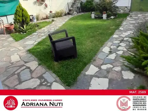 Casa en Venta con 1 cochera