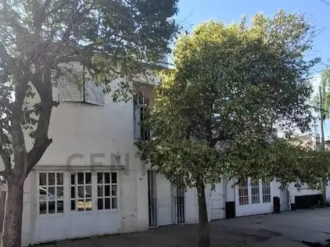 Venta de casa de 4 dormitorios zona norte santa fe.