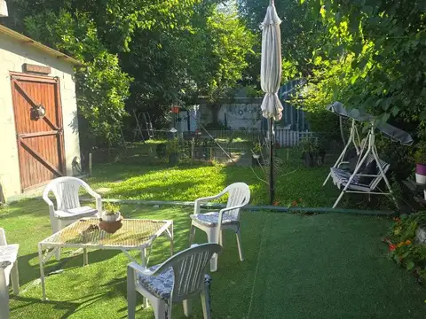 VENTA CASA 4AMB | MULTIFAMILIAR | JARDIN | COCHERA