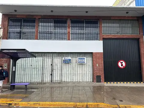 Local con Galpón sobre Av Calchaquí, Quilmes Oeste