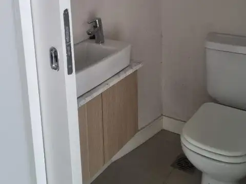 Departamento en Venta en Vicente Lopez Vias / Rio, USD 228.000