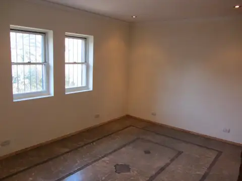 Hermosa propiedad de 400mts cubiertos sobre lote de 1250mts