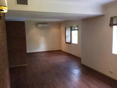 Quinta en Venta con 3 cocheras
