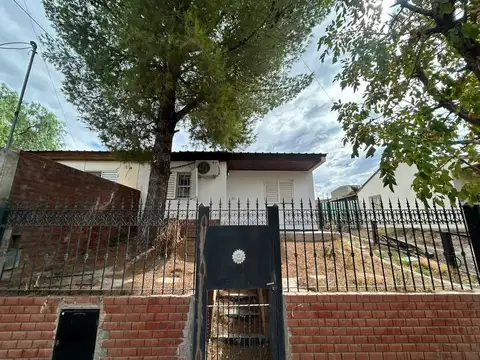 Casa en Venta en Neuquen, USD 135.000