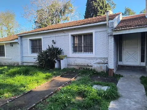 Juan José Paso al 2200