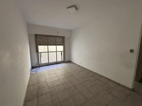 Tres Ambientes en San Telmo, Piedras y H Primo Apto Credito