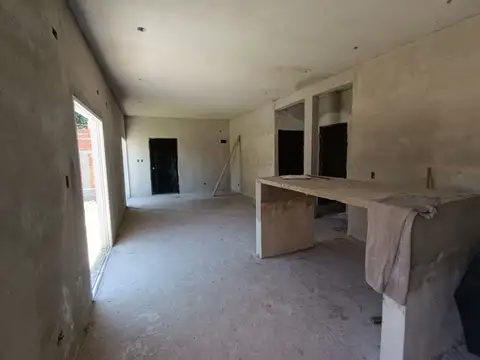 VENTA CASA 3 AMB - PILETA - DERQUI - PILAR