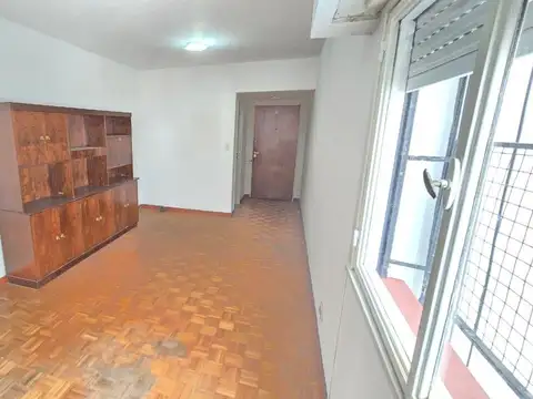 Departamento de 3 Ambientes con Balcón en Alquiler  en Almagro