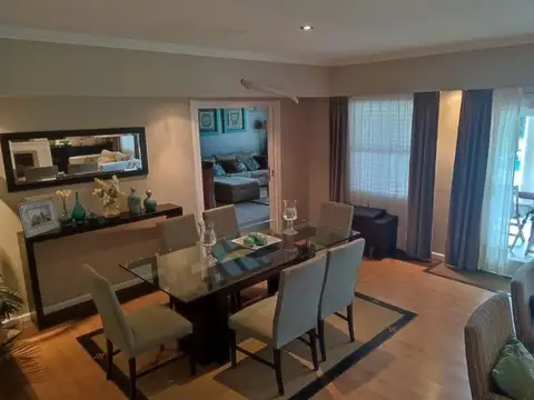 Casa 7 ambientes con 5 baños