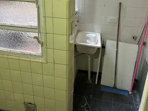 Depto Tipo Casa en Venta 50 años