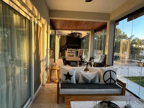 Casa en Venta de 4 dormitorios