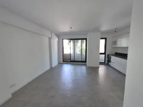 Carrasco 700, Piso 1