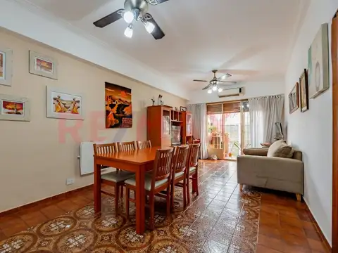 Teodoro García 3800