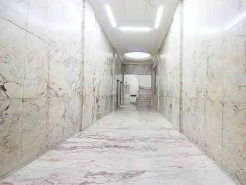 Oficina en Venta 61 años