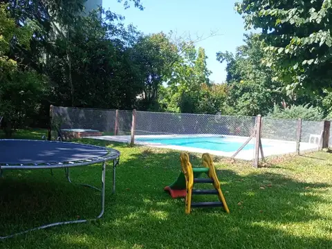 Casa 5 ambientes con 3 baños