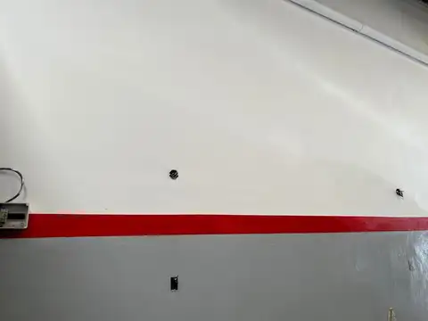 VENTA DE DEPOSITO O TALLER MECANICO EN POMPEYA